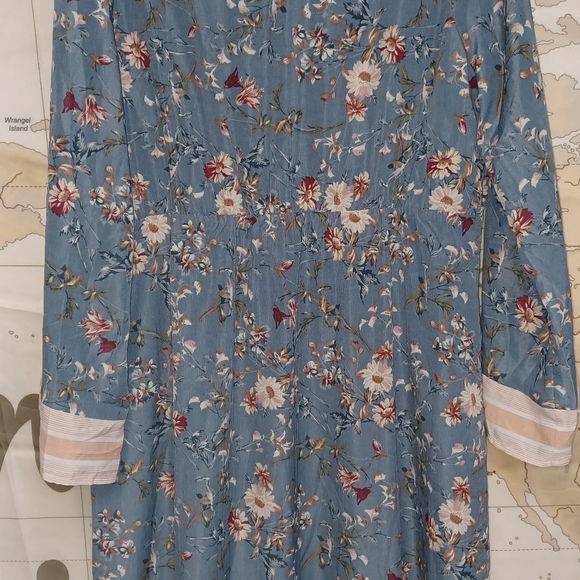 MIKAROSE SIZE XL Floral Blue Maxi Dress - Picture 11 of 16